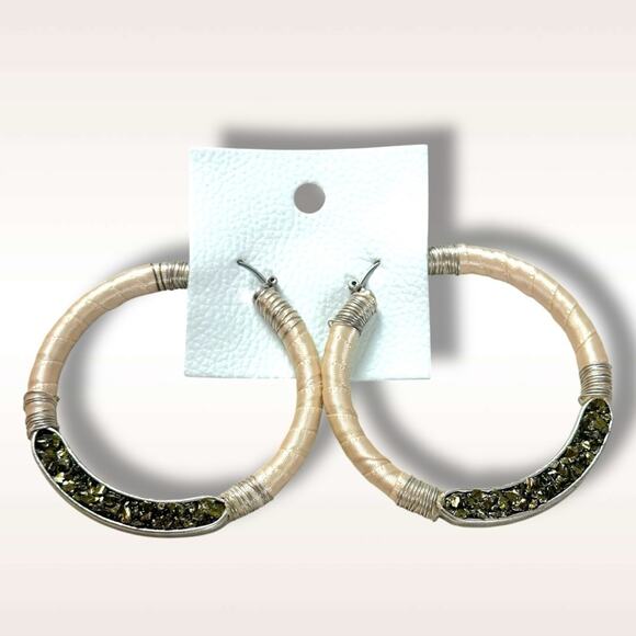 Free People Whitney Hoops Neutral Silver NWT Western Bohemian Earrings Stones - Picture 3 of 11